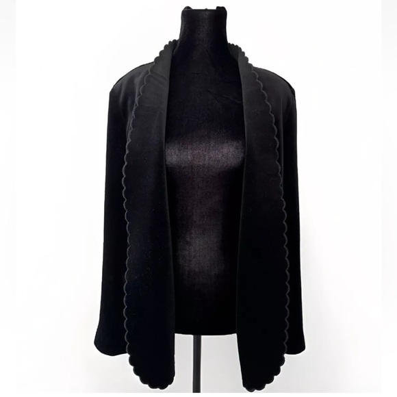 Black Velvet Jacket Blazer L Vintage Union Made Scalloped Party Office Church - Picture 1 of 8